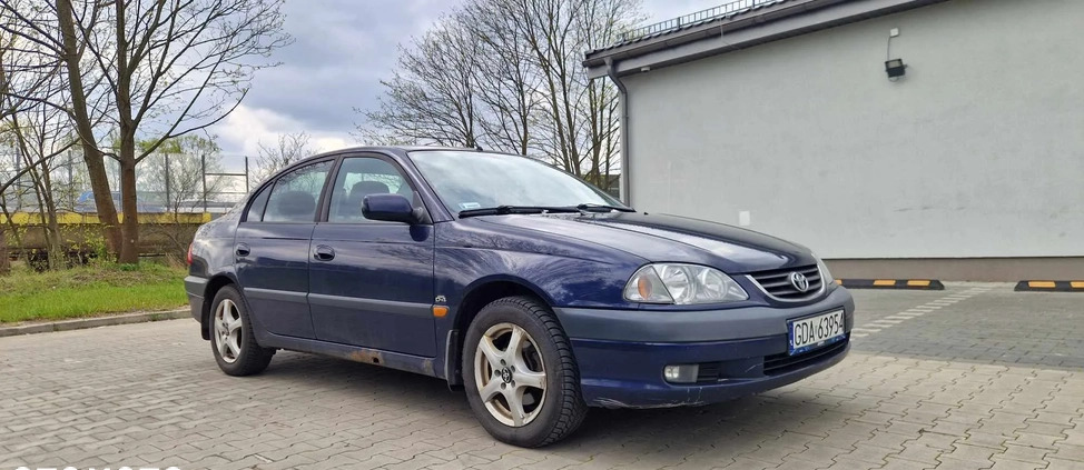 Toyota Avensis cena 3500 przebieg: 271000, rok produkcji 2001 z Gdańsk małe 67